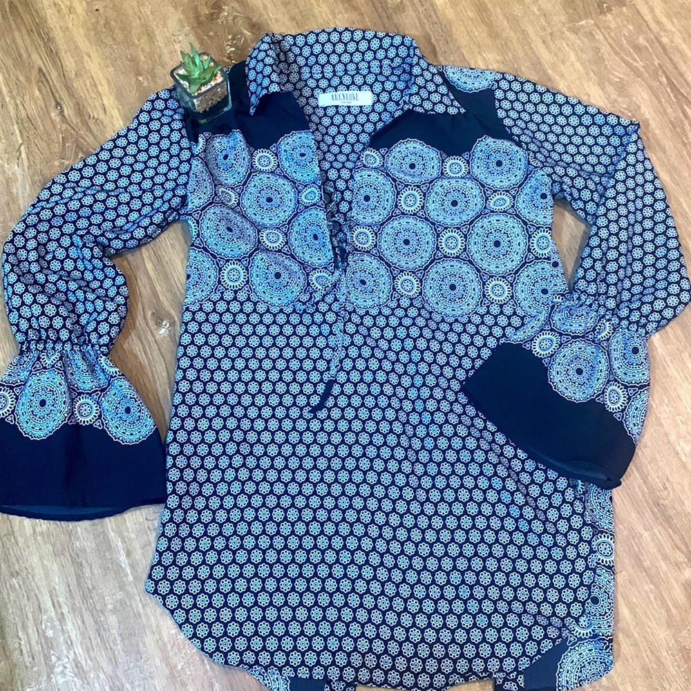 LucyLove top XS NWOT